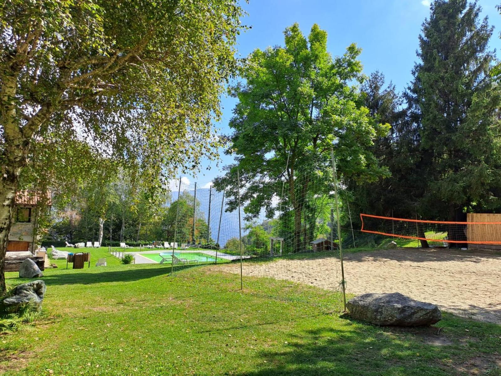 Provinciale 79 Hotel Magreglio Екстериор снимка